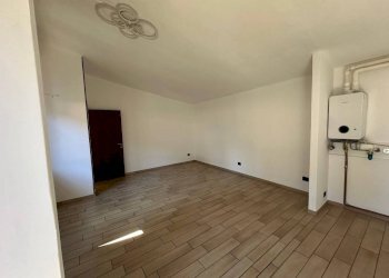 Stanza non arredata - Appartamento via Italia, 15a, Carnago - foto 11