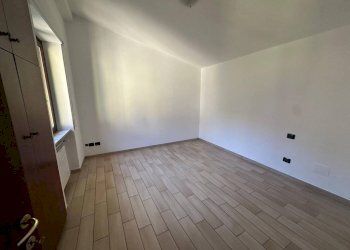 Camera da letto - Three-room apartment via Italia, 15a, Carnago - photo 14