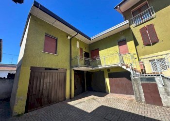 Facciata - Appartamento via Italia, 15a, Carnago - foto 17