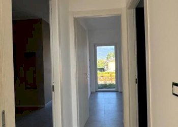 Corridoio - Three-room apartment Frazione Neyran Dessus, Brissogne - photo 12