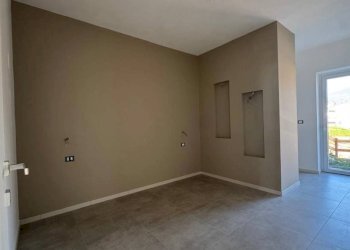 Camera da letto - Three-room apartment Frazione Neyran Dessus, Brissogne - photo 13