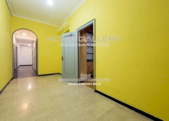 Ingresso - Appartamento piazza Stanislao Solari, Genova (zona Marassi) - foto 5