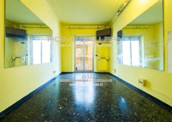 Camera da letto - Appartamento piazza Stanislao Solari, Genova (zona Marassi) - foto 6