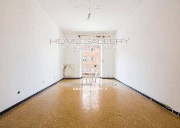 Camera da letto - Appartamento piazza Stanislao Solari, Genova (zona Marassi) - foto 9