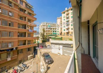 Balcone - Appartamento piazza Stanislao Solari, Genova (zona Marassi) - foto 14