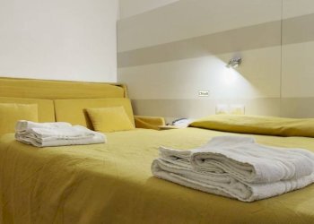 Camera da letto - Hotel via 4 Novembre, Celle Ligure - photo 23