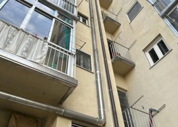 Facciata - Negozio via Luca della Robbia, 10, Torino (zona Pozzo Strada) - foto 18