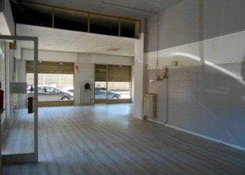 Facciata - Shop via Luca della Robbia, 10, Torino (neighborhood Pozzo Strada) - photo 16