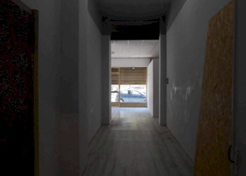 Magazzino - Shop via Luca della Robbia, 10, Torino (neighborhood Pozzo Strada) - photo 26