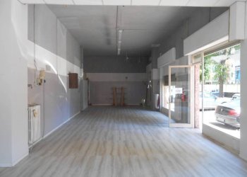 Interno non residenziale - Shop via Luca della Robbia, 10, Torino (neighborhood Pozzo Strada) - photo 28
