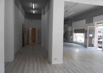 Interno non residenziale - Shop via Luca della Robbia, 10, Torino (neighborhood Pozzo Strada) - photo 29