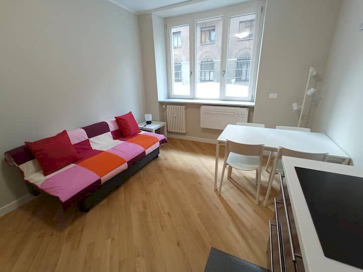 Cucina - Appartamento via Conte Rosso, 3, Torino (zona Centro) - foto 2