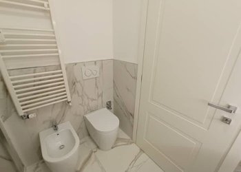 Bagno - Bilocale via Conte Rosso, 3, Torino (zona Centro) - foto 7