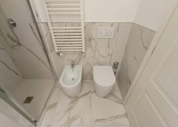 Bagno - Bilocale via Conte Rosso, 3, Torino (zona Centro) - foto 8