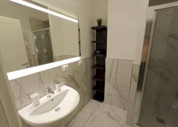 Bagno - Bilocale via Conte Rosso, 3, Torino (zona Centro) - foto 9