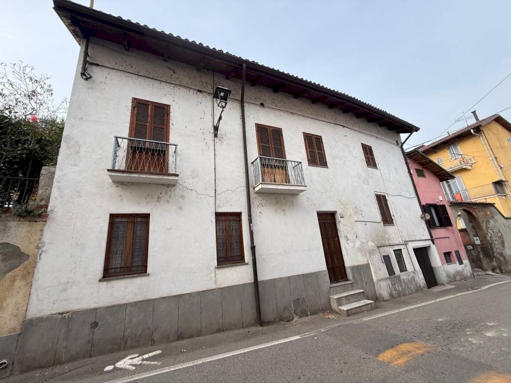 Facciata - Villa via Vittorio Veneto, 15, Gassino Torinese - photo 2