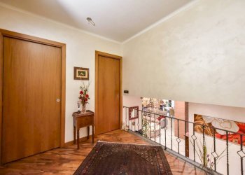 Interno palazzo - Quadrilocale via Cesare Pavese, 36, Venaria Reale - foto 5