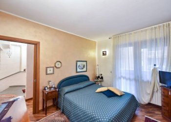 Camera da letto - Quadrilocale via Cesare Pavese, 36, Venaria Reale - foto 12