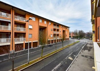 Facciata - Quadrilocale via Cesare Pavese, 36, Venaria Reale - foto 18