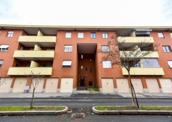 Facciata - Quadrilocale via Cesare Pavese, 36, Venaria Reale - foto 43