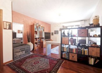 Salone - Apartment corso Enrico Gamba, 37, Torino (neighborhood Borgo Vittoria) - photo 6