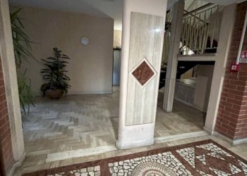 Interno palazzo - Three-room apartment via Cimabue, 8, Torino (neighborhood Mirafiori Nord) - photo 15