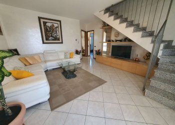 soggiorno - Semi-detached Villa strada provinciale Strada provinciale 25, Lodi - photo 3