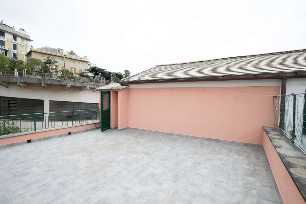 appartamento in vendita con terrazzo castelletto c - Appartamento via Caffaro, 25-9, Genova (zona Castelletto) - foto 2