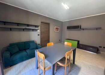 Salone - Appartamento via Luigi Gavuzzi, Carmagnola - foto 8