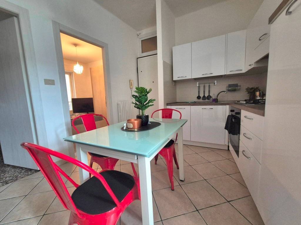 Cucina - Trilocale via Guglielmo Marconi, 13, Borgo San Dalmazzo - foto 1