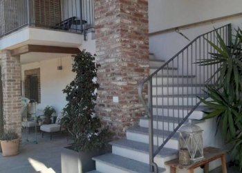 Interno palazzo - Apartment via David, 50, Borgo San Dalmazzo - photo 3