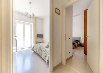 Camera da letto 1. - Trilocale via Dei Radiotelegrafisti, Roma - foto 14