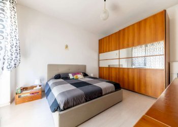 Camera da letto 5. - Trilocale via Dei Radiotelegrafisti, Roma - foto 18