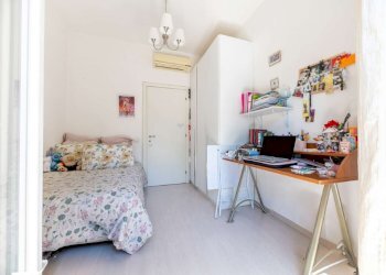 Camera da letto 6. - Trilocale via Dei Radiotelegrafisti, Roma - foto 19