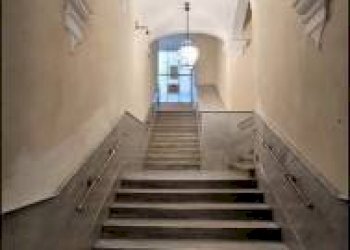 Interno palazzo - Appartamento via San Luca, Genova (zona Centro Storico) - foto 4