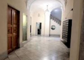 Interno palazzo - Appartamento via San Luca, Genova (zona Centro Storico) - foto 5