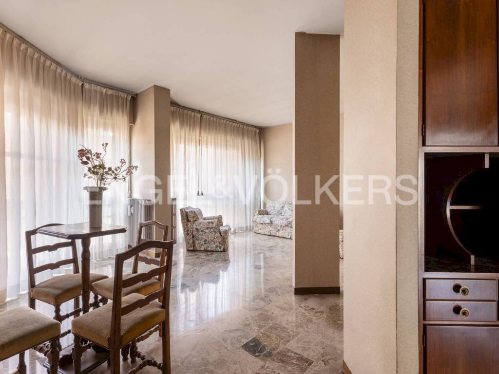 Salone - Appartamento corso Dante Alighieri, Asti - foto 2