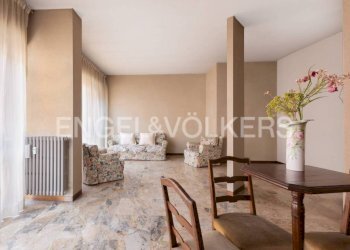 Salone - Appartamento corso Dante Alighieri, Asti - foto 3