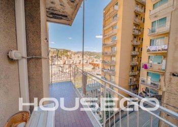 Balcone - Appartamento via Leonardo Montaldo, 22, Genova (zona Marassi) - foto 11