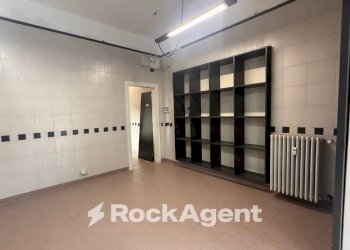 Salone - Shop via Cremonese, Parma - photo 9