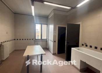 Ufficio - Shop via Cremonese, Parma - photo 20