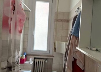 Bagno - One-room apartment via Giuseppe Cesare Abba, Parma - photo 12