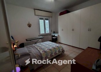 Camera da letto - One-room apartment via Giuseppe Cesare Abba, Parma - photo 13