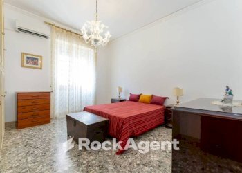 Camera da letto - Appartamento via Livorno, 10, Catania - foto 20