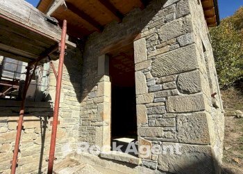 Facciata - Rustico Località Trombetta, Bardi - foto 18