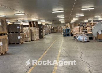 Interno non residenziale - Capannone largo Remo Coen, Parma - foto 25