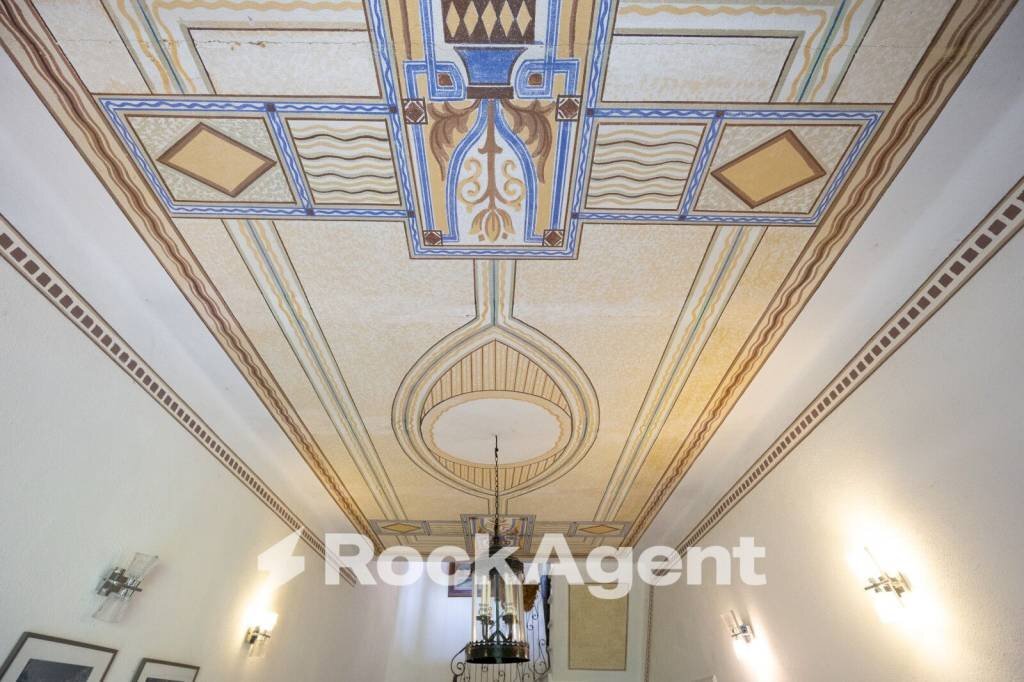 Interno palazzo - Casa indipendente via Martiri di Belfiore, 25, Fivizzano - foto 1