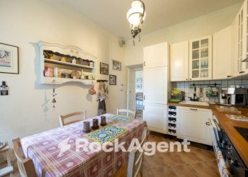 Cucina - Casa indipendente via Martiri di Belfiore, 25, Fivizzano - foto 6