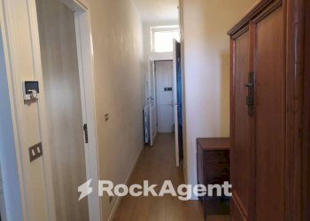 Corridoio - Three-room apartment via Coluccio Salutati, 17, Milano (neighborhood Washington) - photo 16