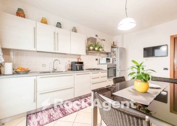 Cucina - Appartamento via Monte Fasolo, 2, Abano Terme - foto 6